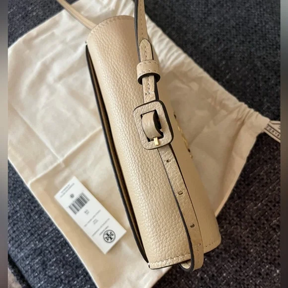 Tory Burch Miller Wallet Crossbody in Vanilla Soft Serve - Picture 3 of 15